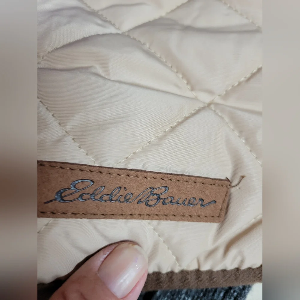 Eddie Bauer size small quilted fleece lined dog coat very cute